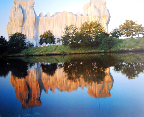 Christo und Jeanne-Claude, Reichstag Schiffbauer Damm, Fotodruck, handsigniert, 70 x 80 cm - Galerie Wroblowski